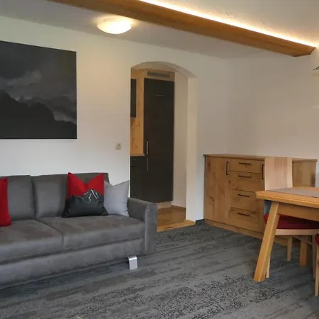 Rief Ingrid Und Hubert * 탄하임